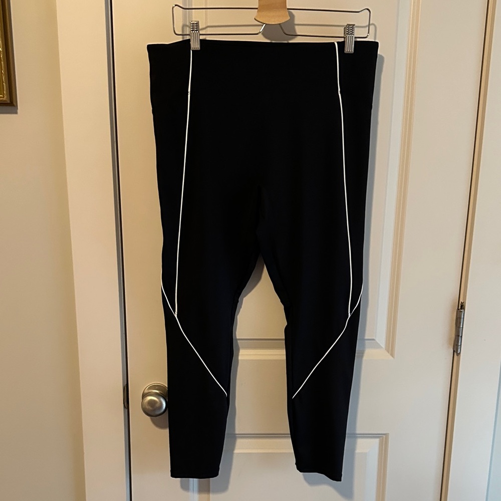 Fabletics Motion365+ Black Leggings